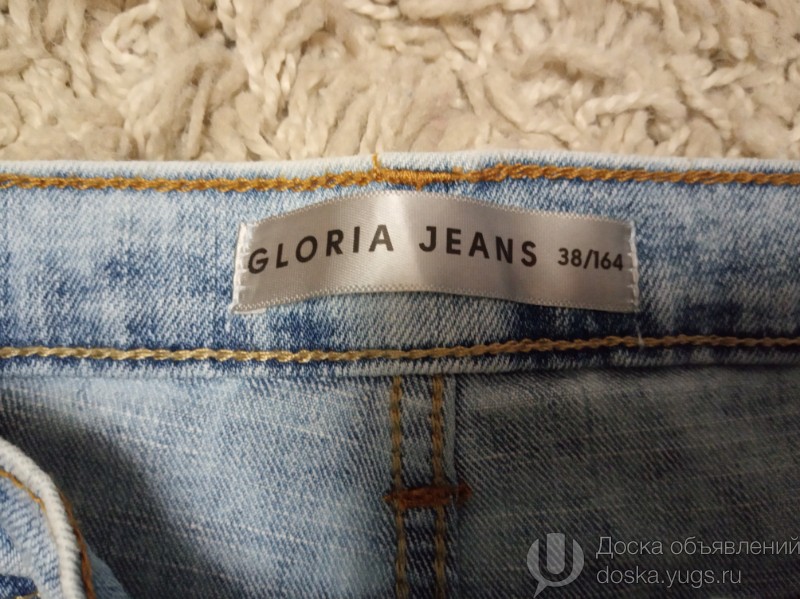 Продам джинсовые шорты на девочку 38 рр Высокая посадка Новая модель В отличном состоянии в Юрге