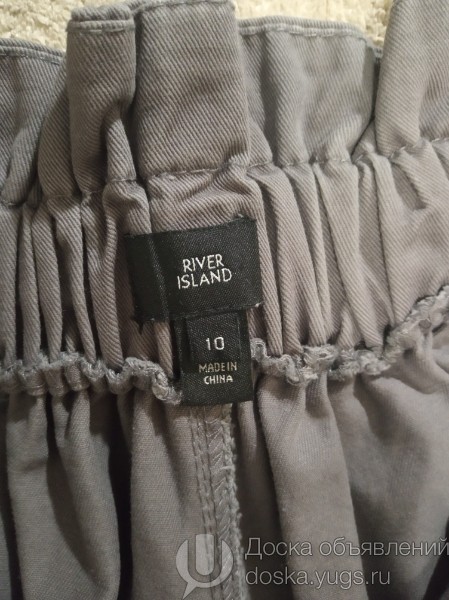 Продам джинсы 40-42 рр Высокая посадка, с поясом Цвет серый, Коттон 100&#37; Одеты 1 раз Подойдут и подростку в Юрге