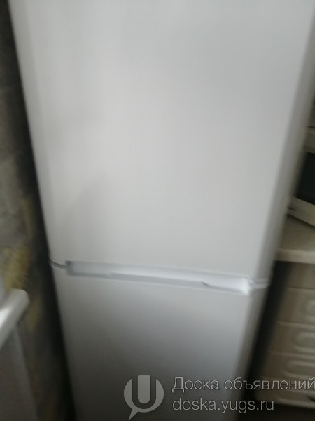 Продам холодильник в Юрге
